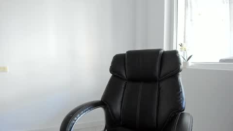 diamondkay_ online show from 09/24/25, 06:28