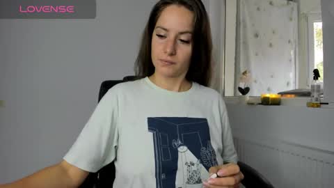 diamondkay_ online show from 10/16/25, 07:09