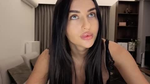 Iris online show from 10/27/25, 08:46