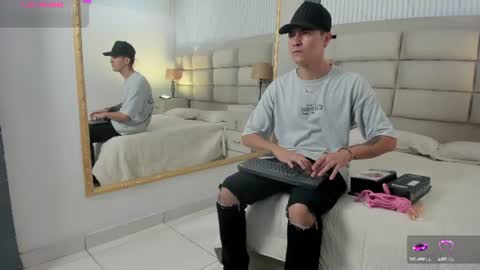 diamondss_1 online show from 06/25/26, 08:35