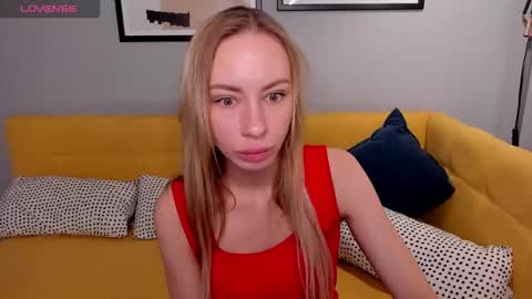 Snapshot of diana_garrett chatting on 09/26/25, 01:31 Diana  online show from 09/26/25, 01:31