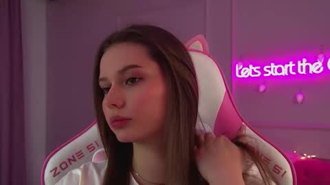 Diana online show from 12/15/25, 12:37