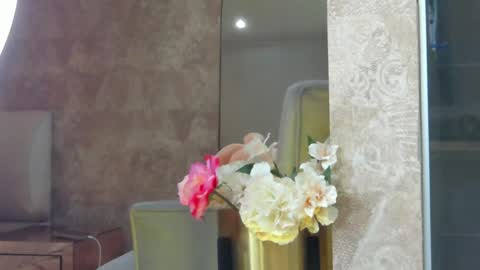 dianac1998 online show from 12/02/24, 08:33