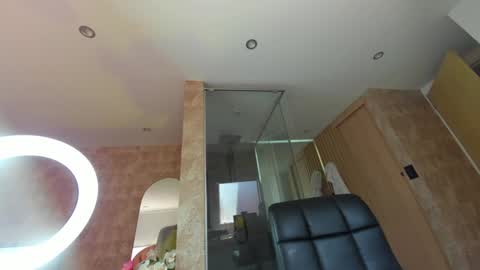 dianac1998 online show from 12/05/24, 04:34