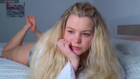 Olga online show from 10/25/25, 12:45