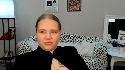 Snapshot of dianakristol chatting on 05/09/26, 07:19 Diana online show from 05/09/26, 07:19