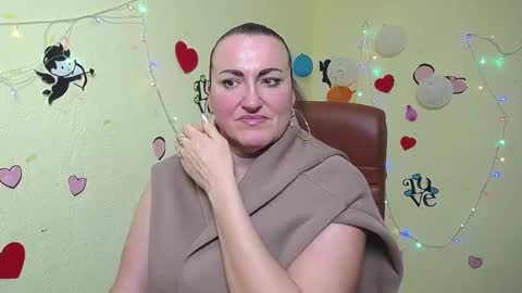 Diana online show from 03/10/25, 12:15