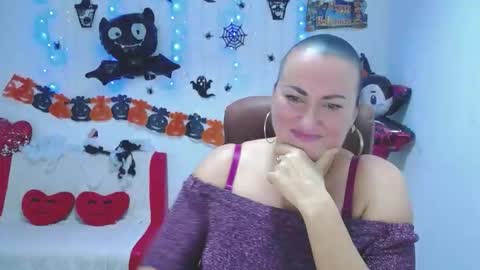 Diana online show from 10/21/25, 05:35