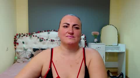 Snapshot of dianamgg chatting on 03/12/26, 07:09 Diana online show from 03/12/26, 07:09