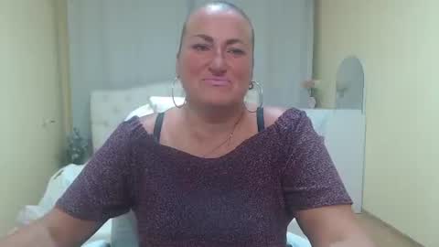 Snapshot of dianamgg chatting on 07/21/26, 05:43 Diana online show from 07/21/26, 05:43