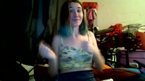 Snapshot of dianarussell864 chatting on 03/23/26, 12:03 dianarussell864 online show from 03/23/26, 12:03