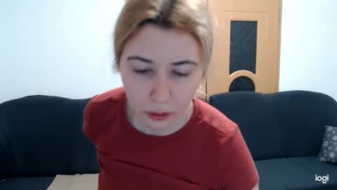 Snapshot of dianasmiey7 chatting on 01/14/25, 05:23 dianasmiey7 online show from 01/14/25, 05:23