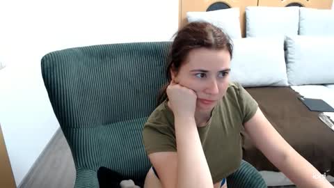 Snapshot of dianasmiey7 chatting on 09/11/25, 08:20 dianasmiey7 online show from 09/11/25, 08:20