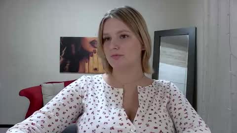 Snapshot of dianemills chatting on 01/17/26, 05:38 Diane Mills online show from 01/17/26, 05:38