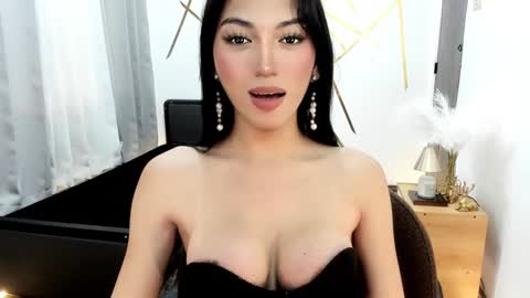 Kianna online show from 02/09/25, 03:32