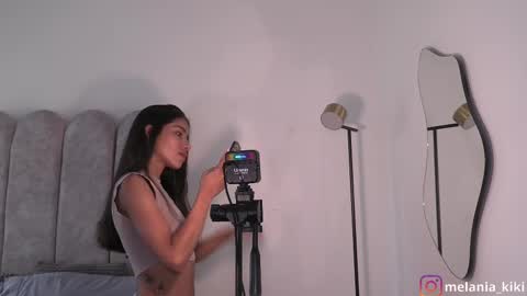 Melania   -    online show from 03/07/25, 08:33