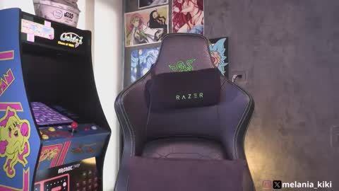 Melania   -    online show from 10/18/25, 09:04