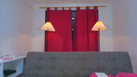 Snapshot of diavalo_ chatting on 04/20/26, 12:24 diavalo online show from 04/20/26, 12:24