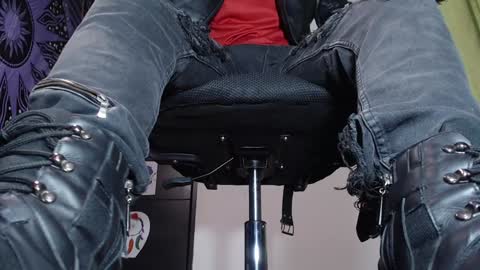 DICAPRIO online show from 12/18/24, 09:29