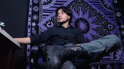 DICAPRIO online show from 01/17/25, 01:47