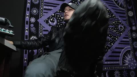 DICAPRIO online show from 02/05/25, 12:31