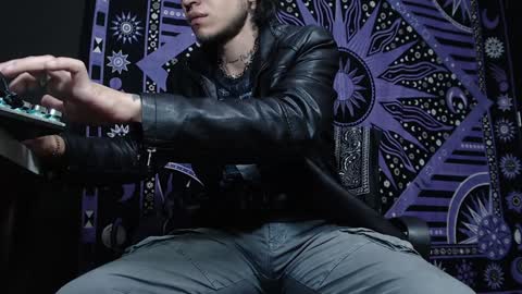 DICAPRIO online show from 02/07/25, 04:46