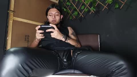 DICAPRIO online show from 09/24/25, 04:16