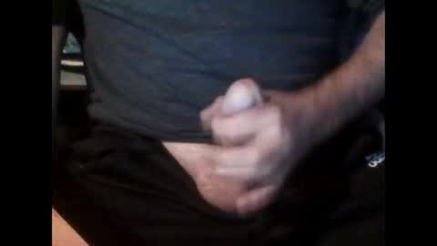 Snapshot of dick185 chatting on 01/07/25, 03:33 dick185 online show from 01/07/25, 03:33