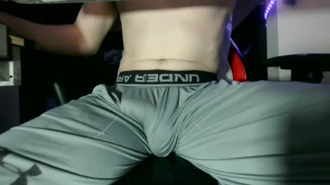 Snapshot of dick_and_muscle chatting on 08/04/26, 01:14 Dick And Muscle online show from 08/04/26, 01:14