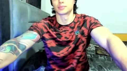 jhon online show from 02/15/25, 12:26