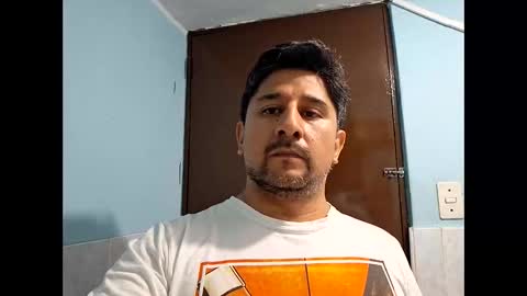 Snapshot of dickeduardo chatting on 02/16/25, 05:48 dickeduardo online show from 02/16/25, 05:48