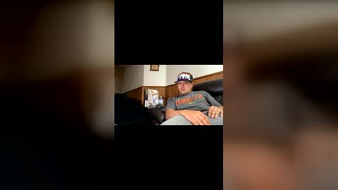 Snapshot of dickemdown93est chatting on 01/16/26, 02:32 dickemdown93est online show from 01/16/26, 02:32