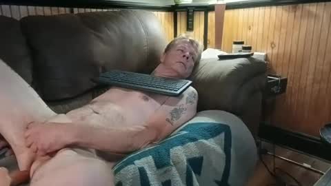 Snapshot of dickfitzwell1234762678 chatting on 07/18/26, 06:17 heywoodjablomey online show from 07/18/26, 06:17