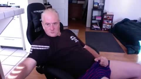 Richard Fleischer online show from 10/10/25, 03:22