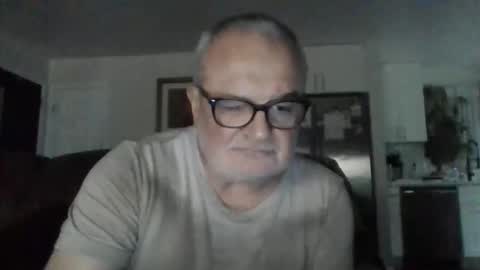 Snapshot of dickjr26 chatting on 10/25/25, 12:51 dickjr26 online show from 10/25/25, 12:51