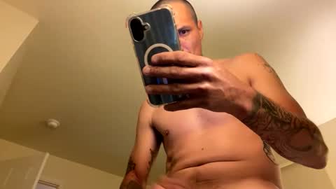 Snapshot of dickmade1 chatting on 10/01/25, 03:34 dickmade1 online show from 10/01/25, 03:34