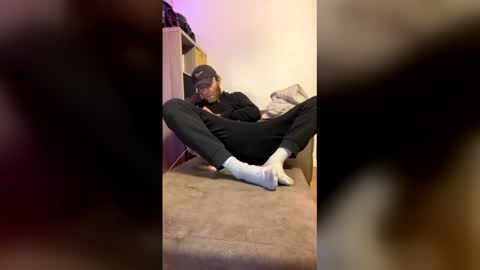 Snapshot of dickparceldick chatting on 03/24/26, 11:32 dickparceldick online show from 03/24/26, 11:32