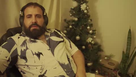 Snapshot of dicristalino chatting on 12/13/24, 12:42 Cristian Dipolino online show from 12/13/24, 12:42