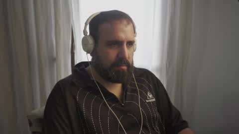 Snapshot of dicristalino chatting on 06/13/26, 02:37 Cristian Dipolino online show from 06/13/26, 02:37