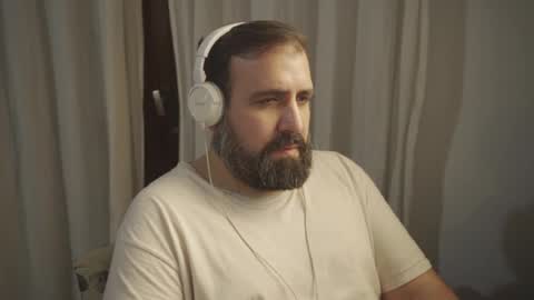 Snapshot of dicristalino chatting on 06/14/26, 03:19 Cristian Dipolino online show from 06/14/26, 03:19