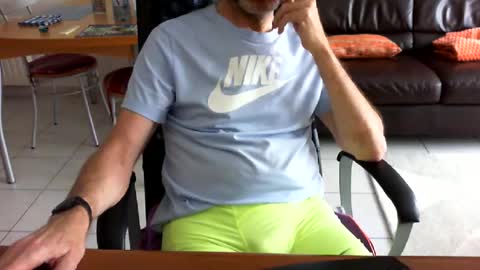 didonc from france..... online show from 06/12/26, 08:13
