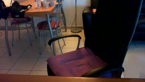 didonc from france..... online show from 06/27/26, 05:07