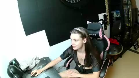 Snapshot of die_eine_oder_keine chatting on 07/10/26, 06:32 Kathypvt 30 tk min online show from 07/10/26, 06:32