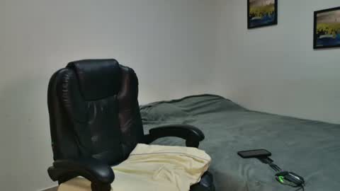 Snapshot of diego_cazas chatting on 07/14/26, 02:05 DIEGO CAZAS online show from 07/14/26, 02:05