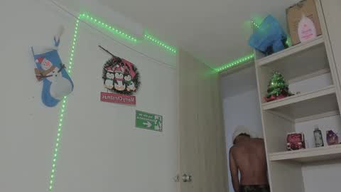 Snapshot of diegsz_ chatting on 12/11/24, 03:47 diego online show from 12/11/24, 03:47