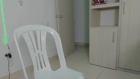 Snapshot of diegsz_ chatting on 12/28/24, 11:19 diego online show from 12/28/24, 11:19