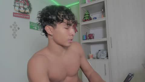 Snapshot of diegsz_ chatting on 01/04/25, 07:13 diego online show from 01/04/25, 07:13