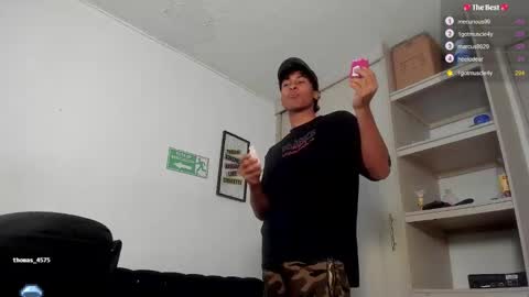Snapshot of diegsz_ chatting on 02/18/25, 03:54 diego online show from 02/18/25, 03:54