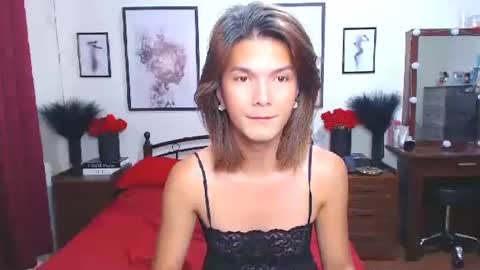 Dennesse online show from 10/21/25, 02:01