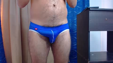 Snapshot of diiego_xxx chatting on 03/11/25, 03:23 diiego_xxx online show from 03/11/25, 03:23